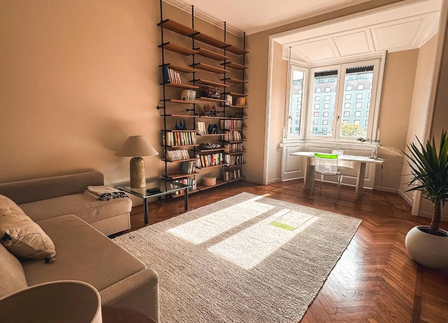 Cozy Apartment In Via Washington Freshly Renovated Milano